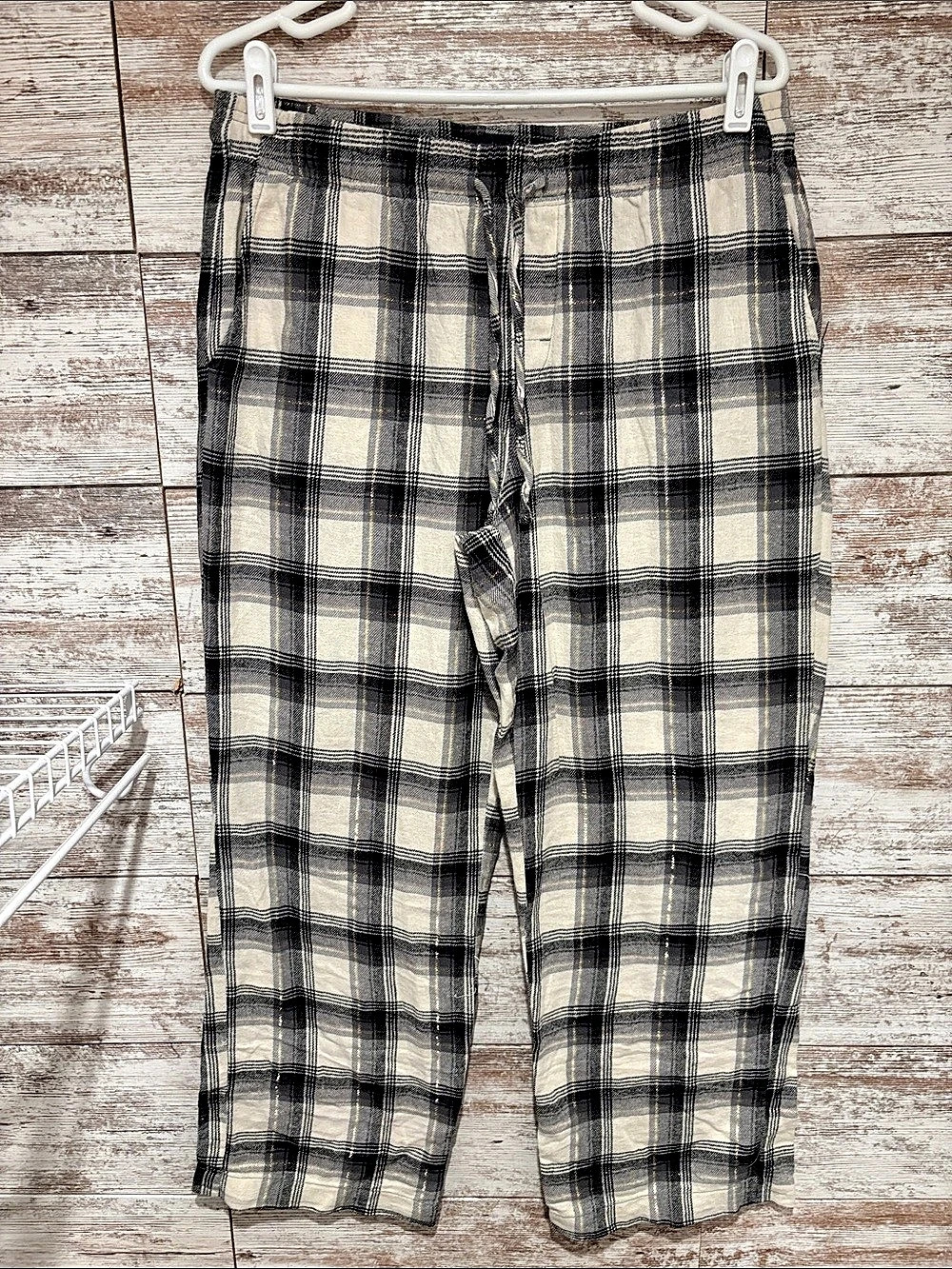 GAP Plaid Straight Leg lounge Pants in Black & Cream Size Medium